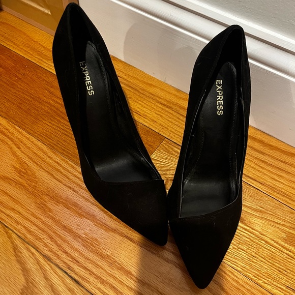 Express Heels - Picture 2 of 3